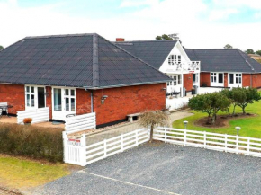 2 person holiday home in Bl vand